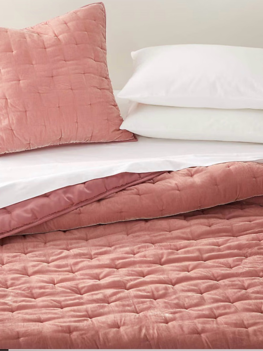 Crate & Barrel Audra Velvet Full Queen Quilt Blush Pink with 2 Euro Shams EUC